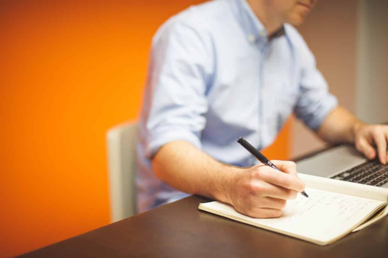 Contrato de trabajo para chilenos